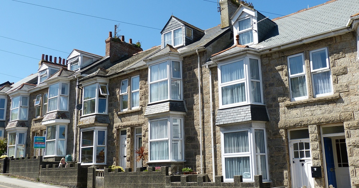 image of a row of terraced housing